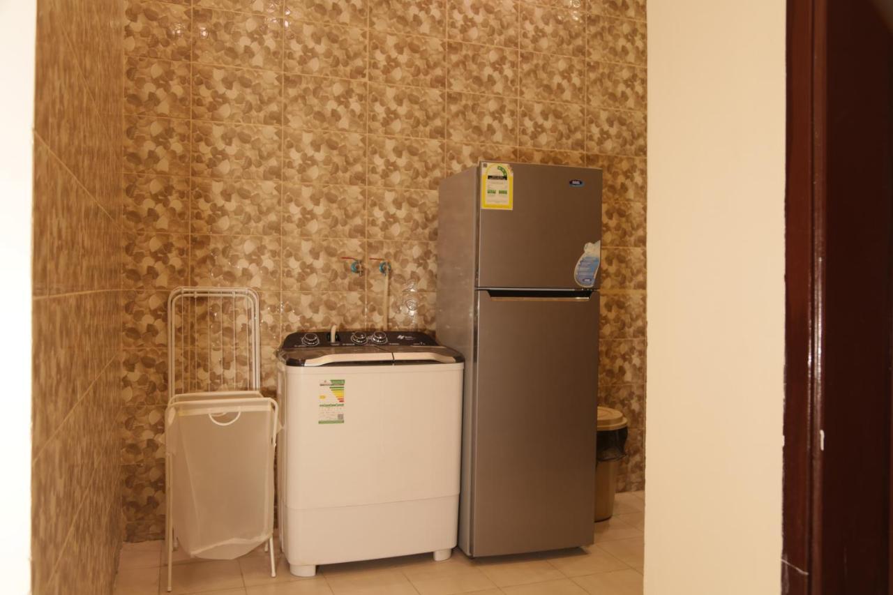 Spacious Apartments At Basla St 3 Mins From King Fahd Stadium Riyadh Exterior photo